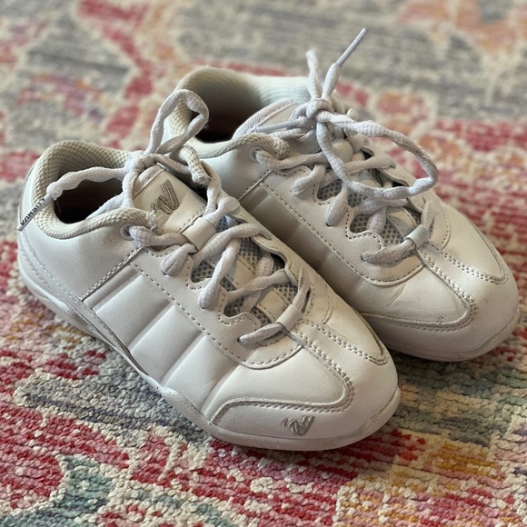 Varsity lol cheer shoes size 13C - Picture 1 of 6
